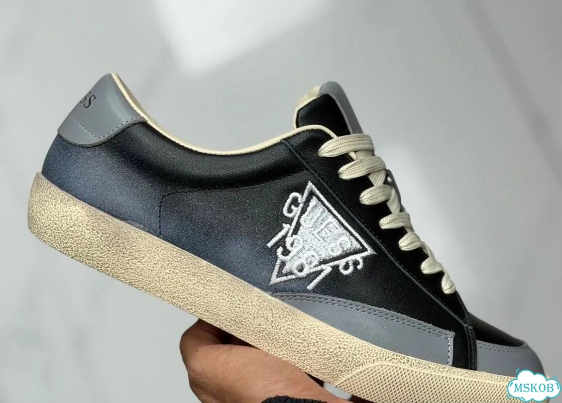 Кроссовки Golden Goose фото 4