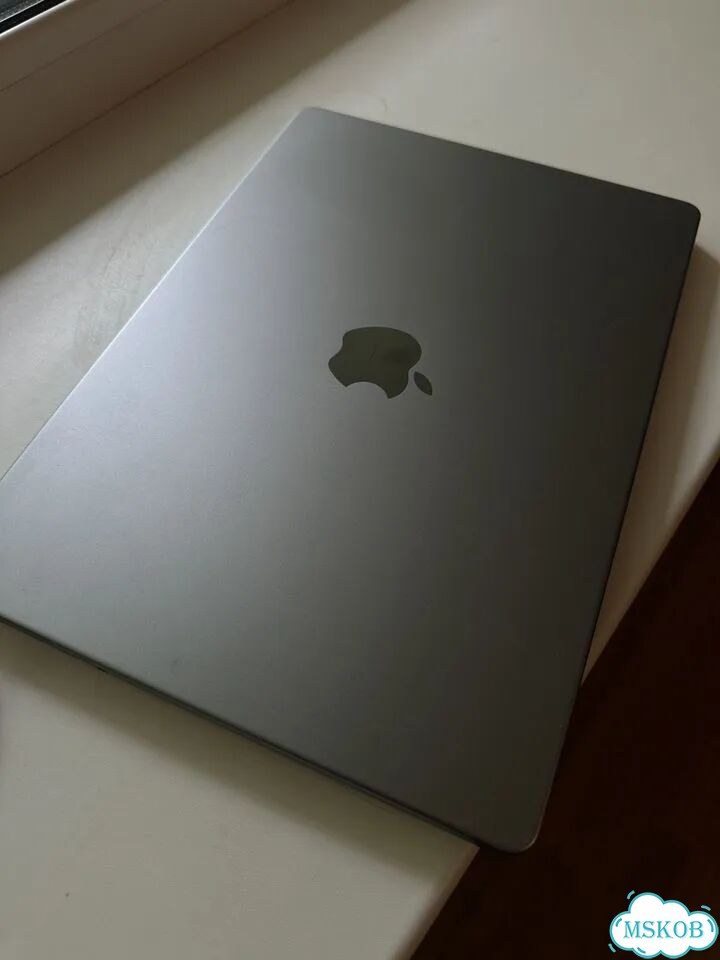 Macbook pro 16 m2 pro фото 1