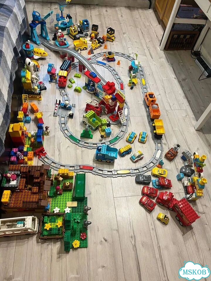 Lego duplo много комплектов фото 1