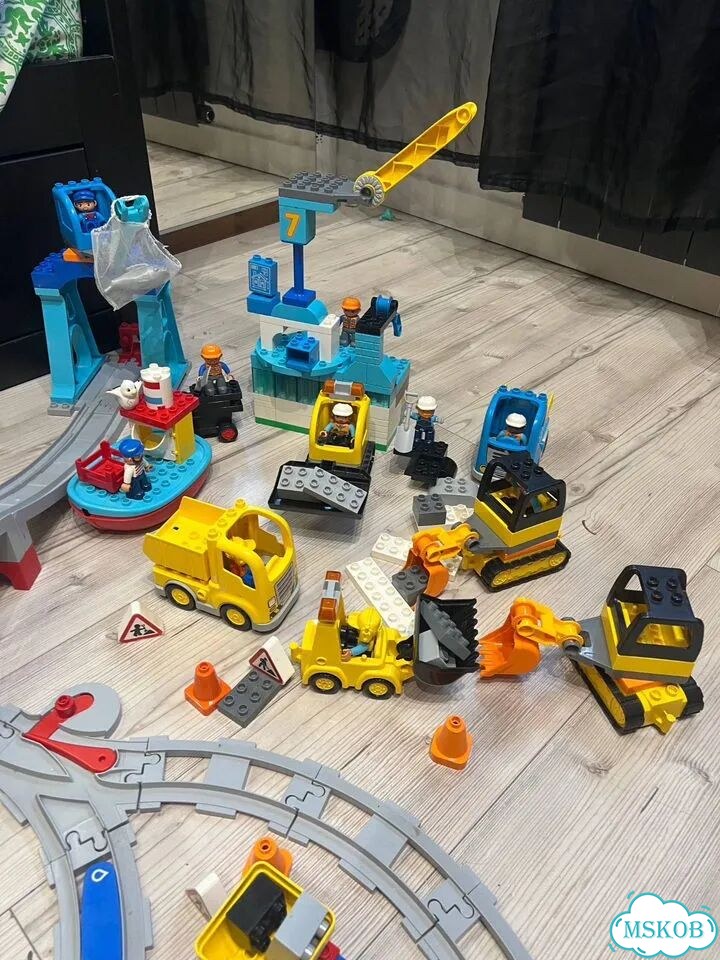 Lego duplo много комплектов фото 6