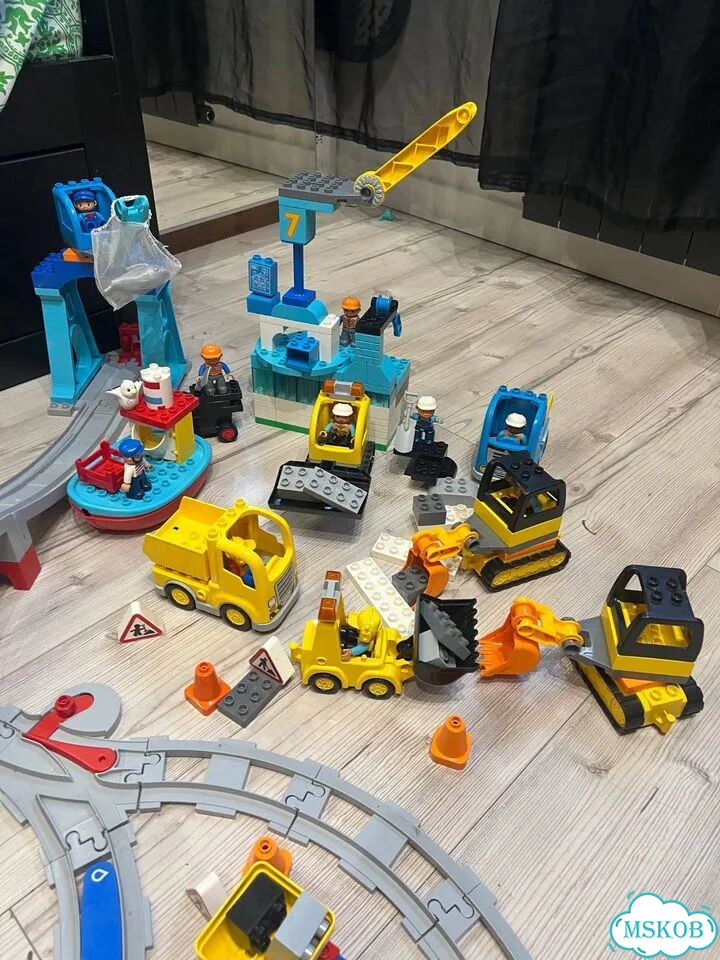 Lego duplo много комплектов фото 8