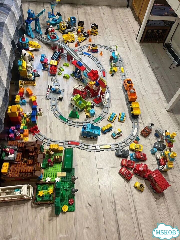 Lego duplo много комплектов фото 9