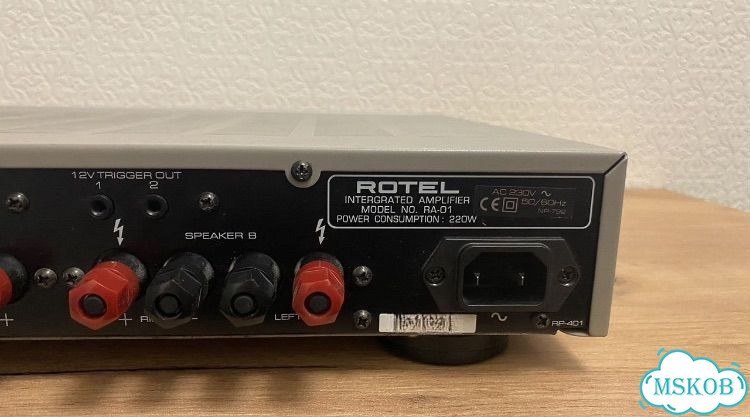 Усилитель Rotel фото 3