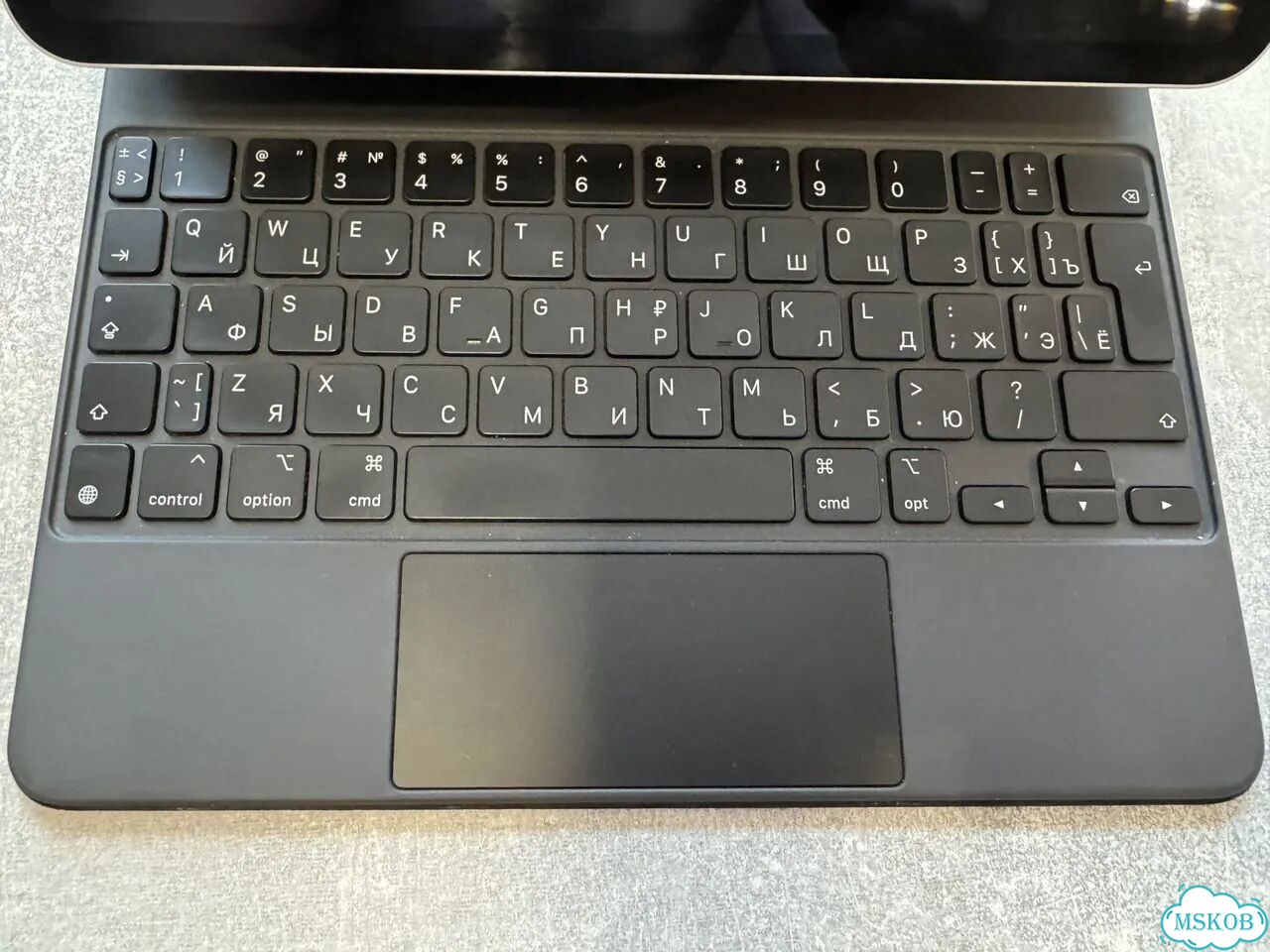 iPad 11 Pro M2 256 гб комплект с клавиатурой фото 3