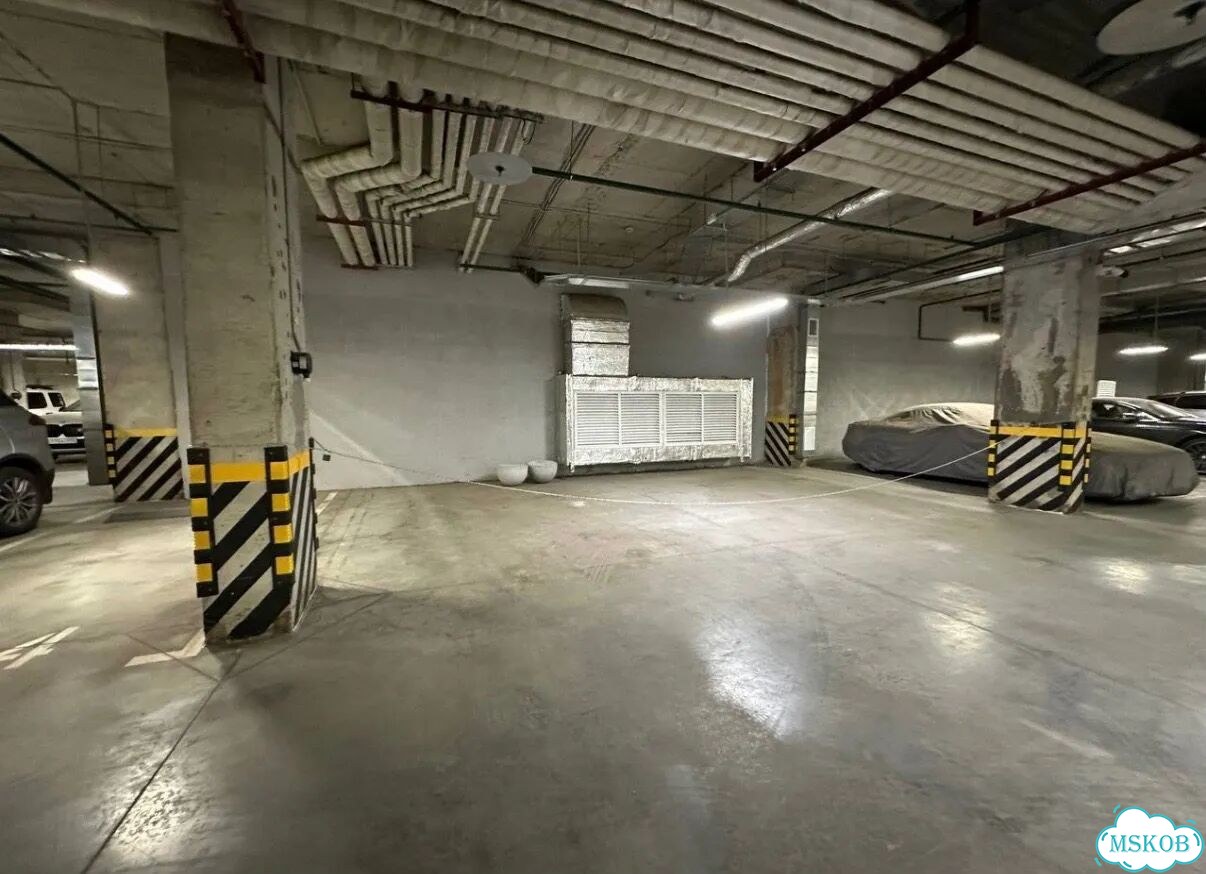 Машиноместо, 14 м² фото 1