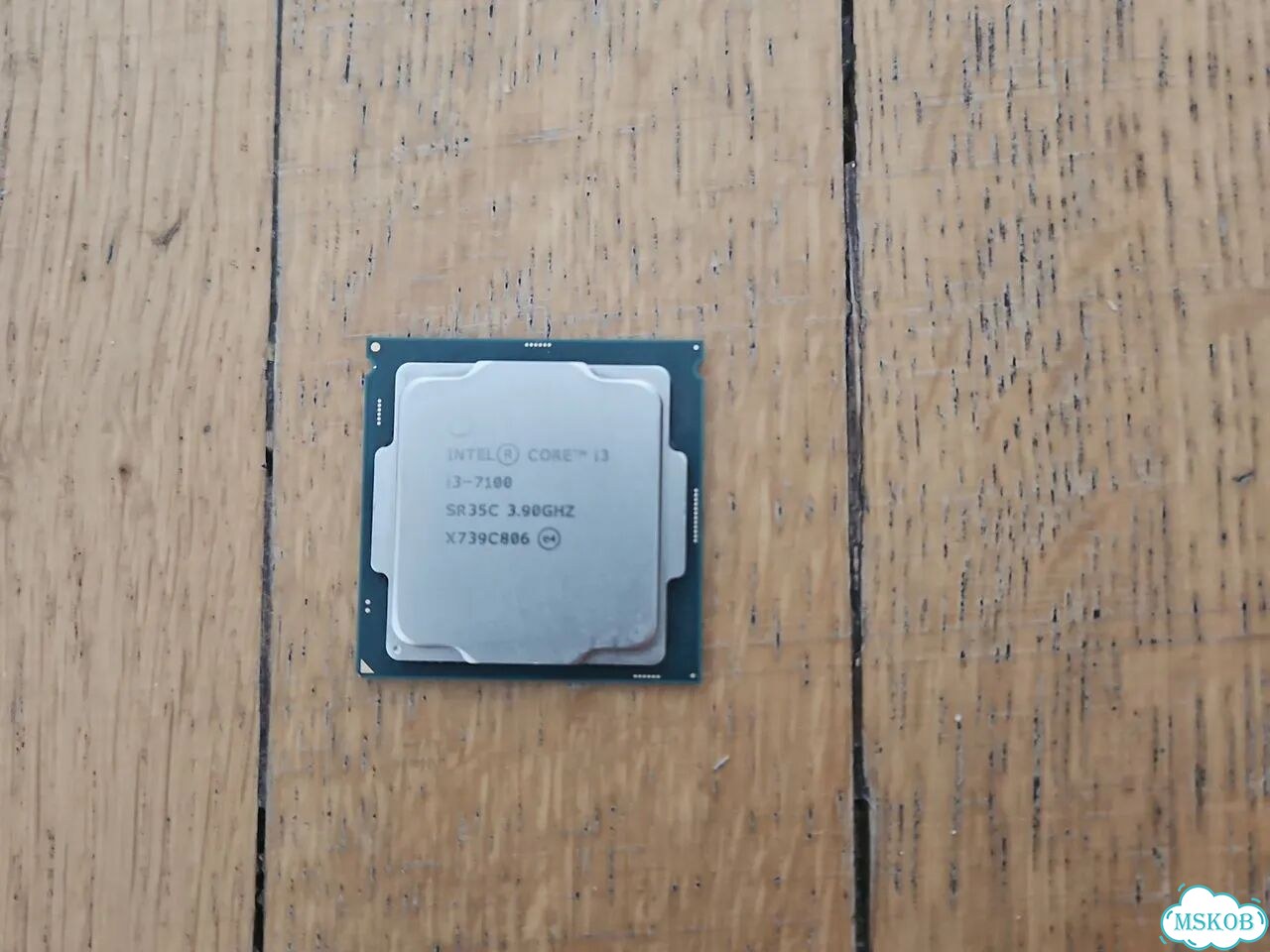 Процессор Intel i3 7100 фото 2