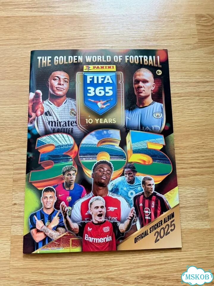 Полностью собранный альбом Panini FIFA 365 2025 фото 1