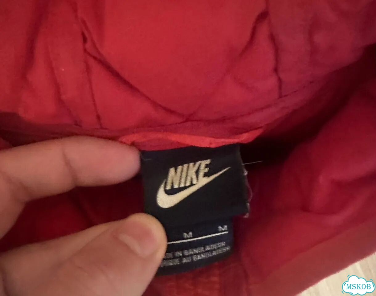 Куртка Nike женская M фото 3