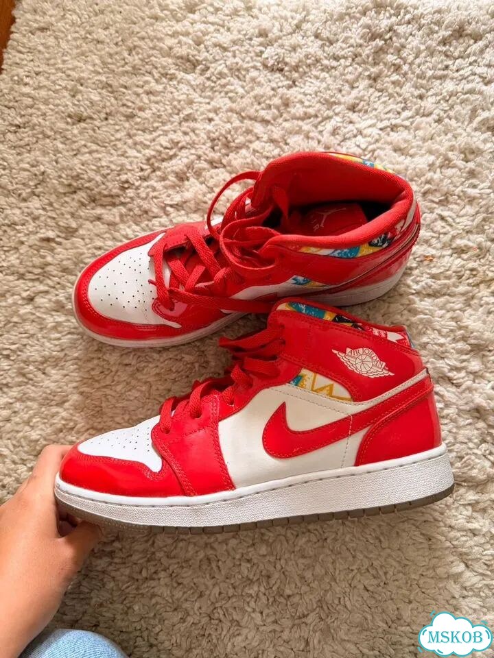 Кроссовки nike air jordan женские фото 4