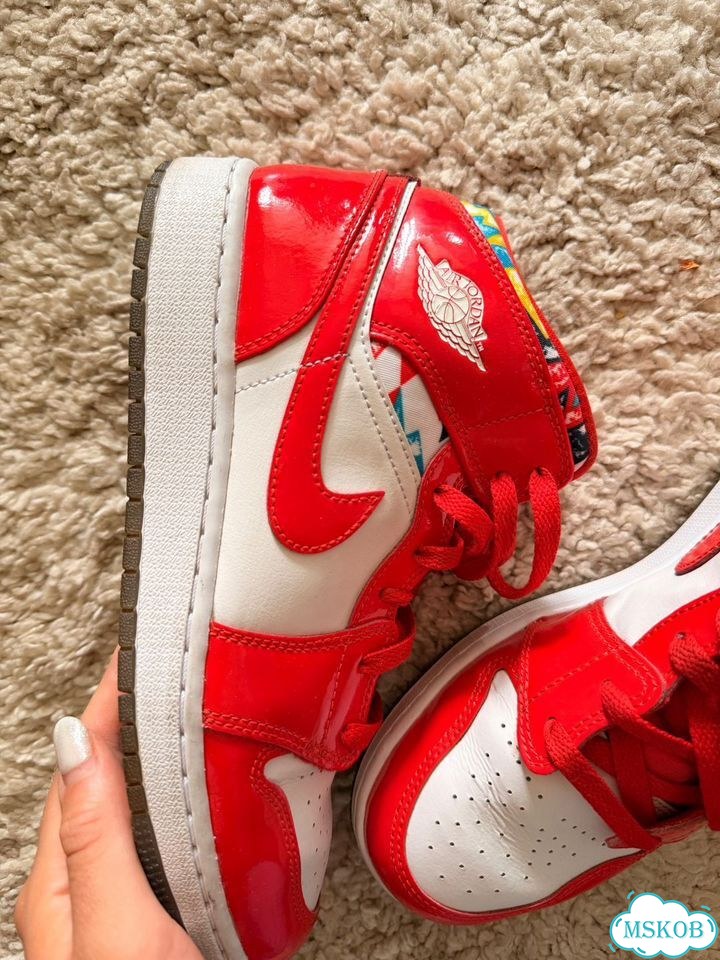 Кроссовки nike air jordan женские фото 5