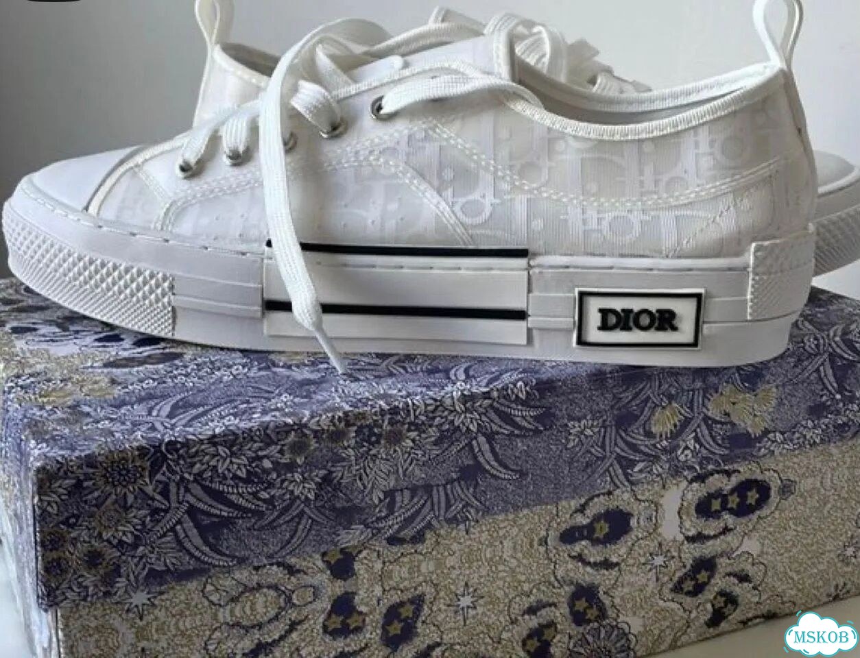 Кроссовки Dior b23 белые фото 1