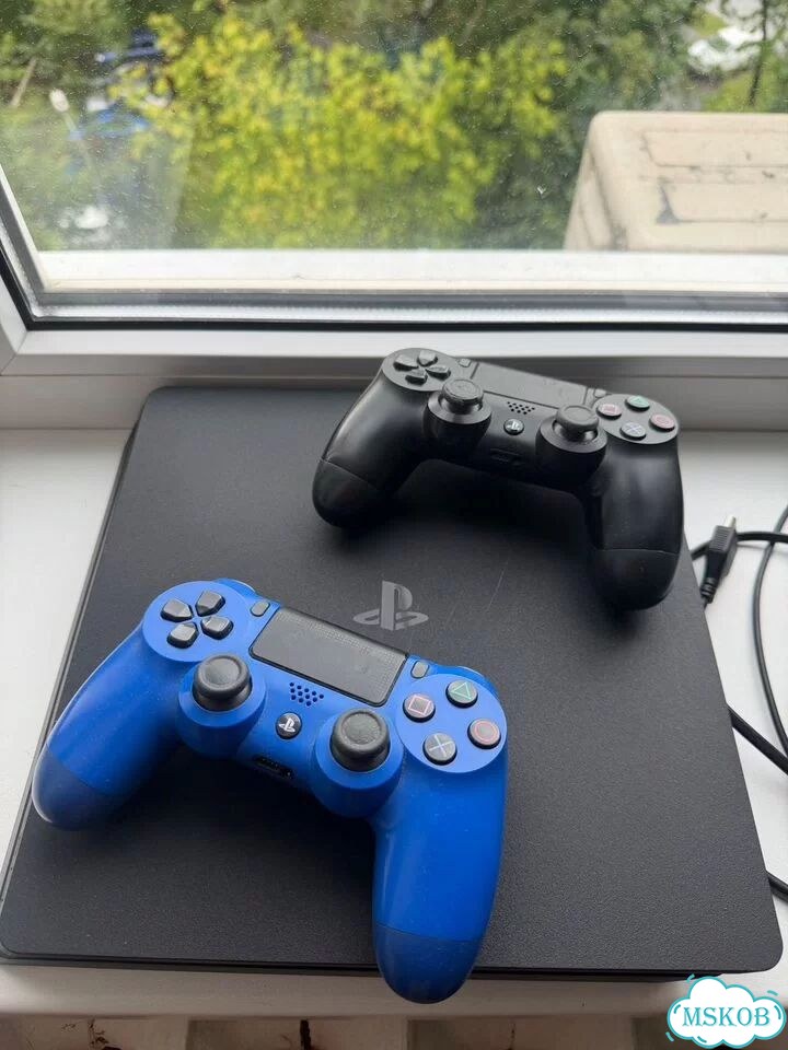 Sony playstation 4 slim 500gb 2 геймпада фото 1