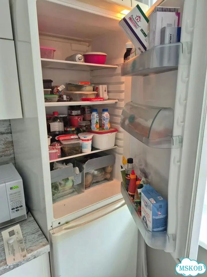 Холодильник бу фото 1