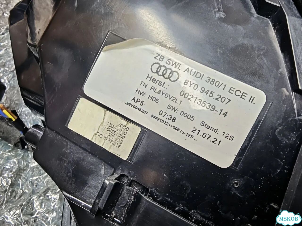 Фонари задние Audi a3 8Y фото 5