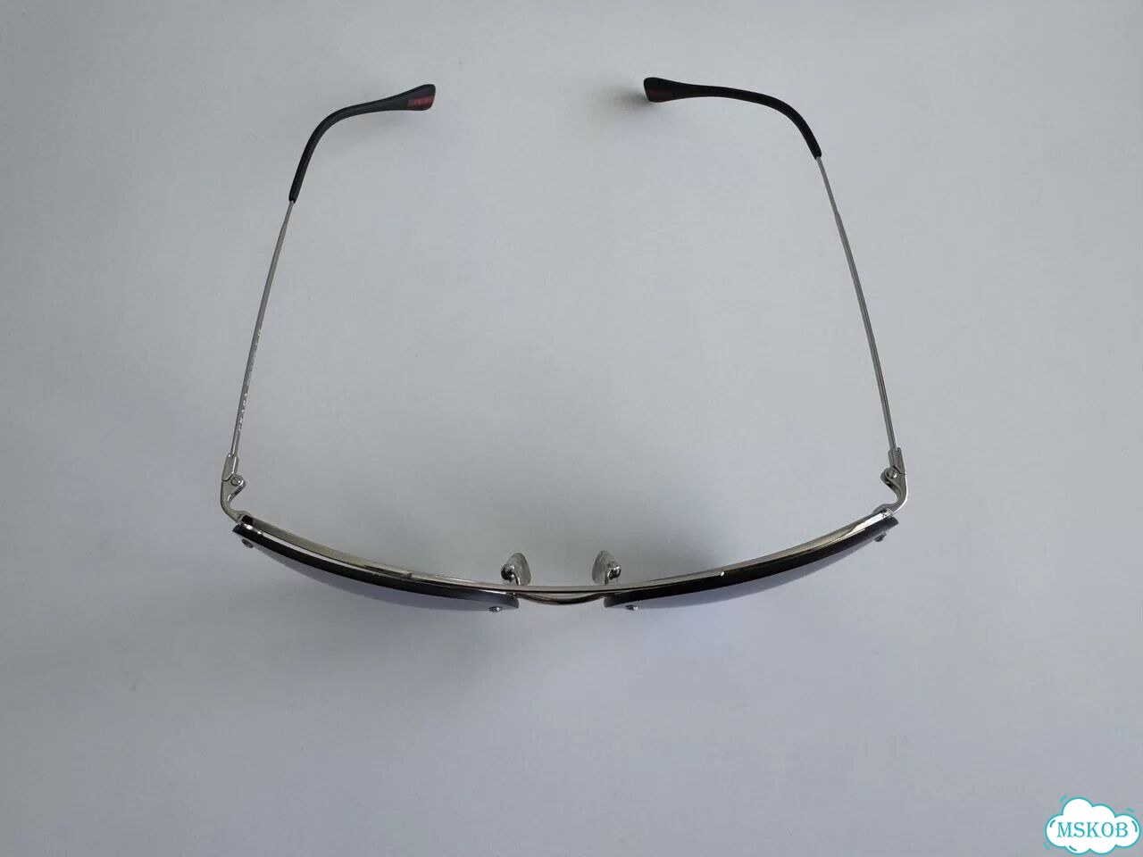 Солнцезащитные очки Prada оригинал фото 2