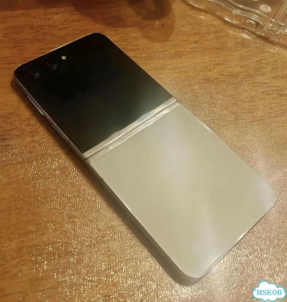 Samsung Z, 2/16 ГБ, SIM + eSIM фото 3