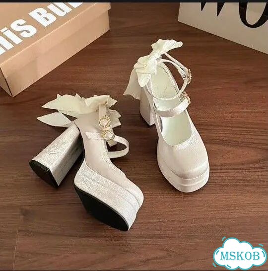 Туфли на каблуке 39-40 фото 1