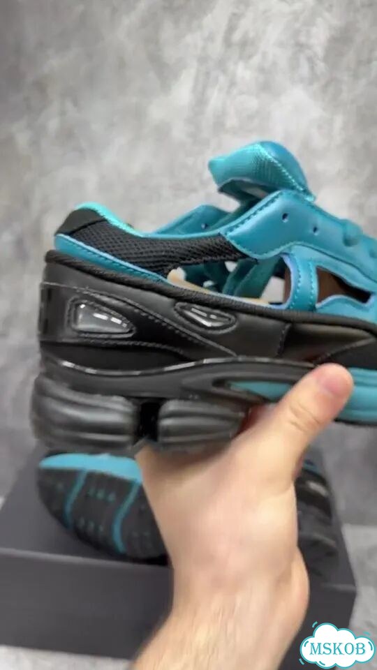 Кроссовки adidas raf simons ozweego replicant blue фото 1
