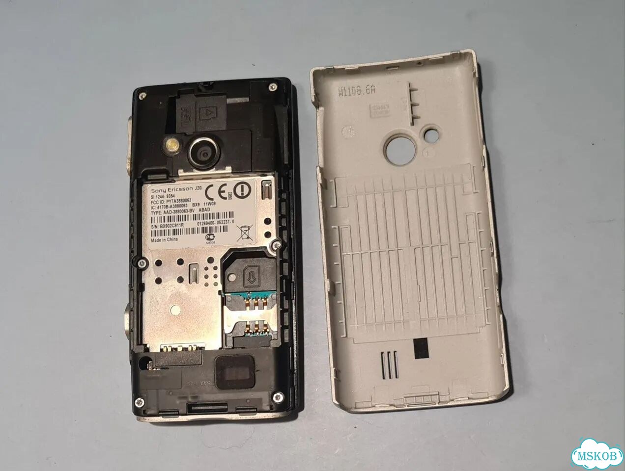Sony Ericsson Hazel, 1 SIM фото 3