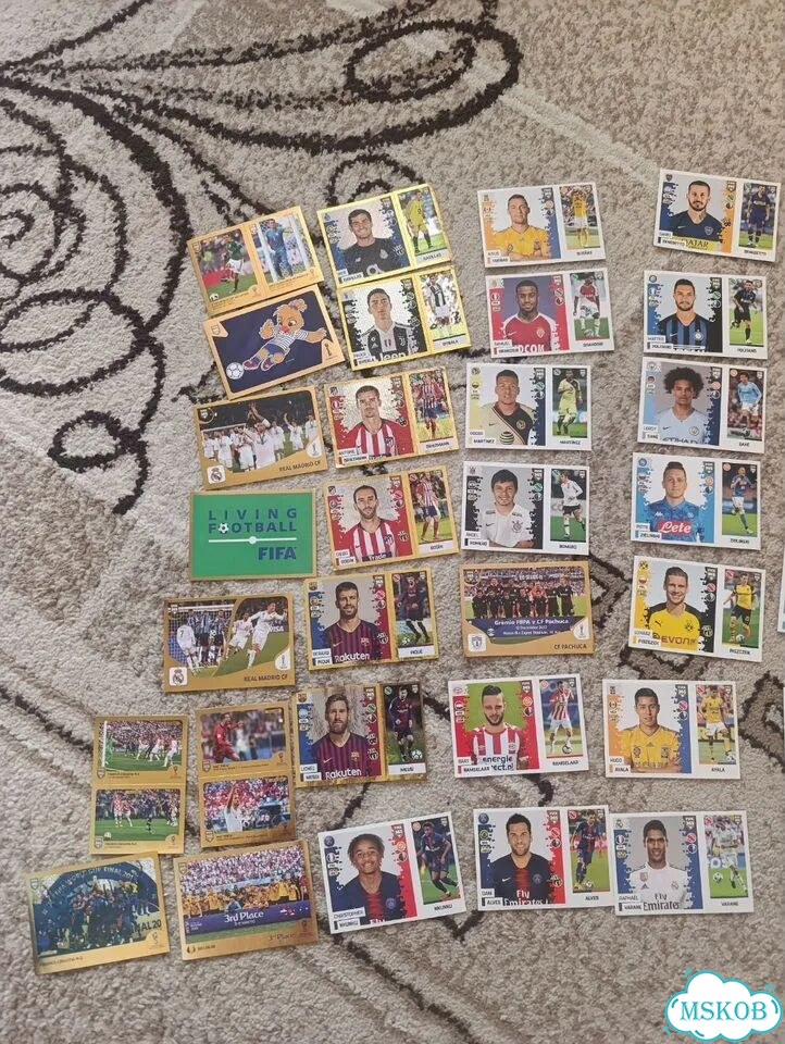 Наклейки panini fifa 365 2019 фото 1