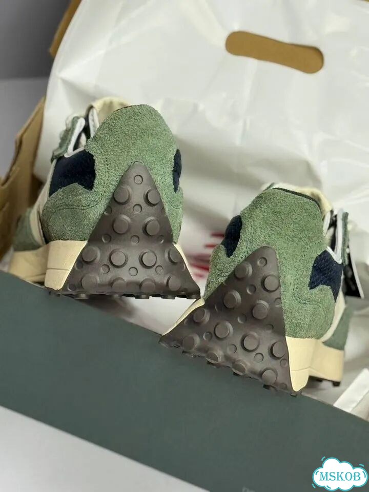 Кроссовки New Balance 327 Мужские фото 1