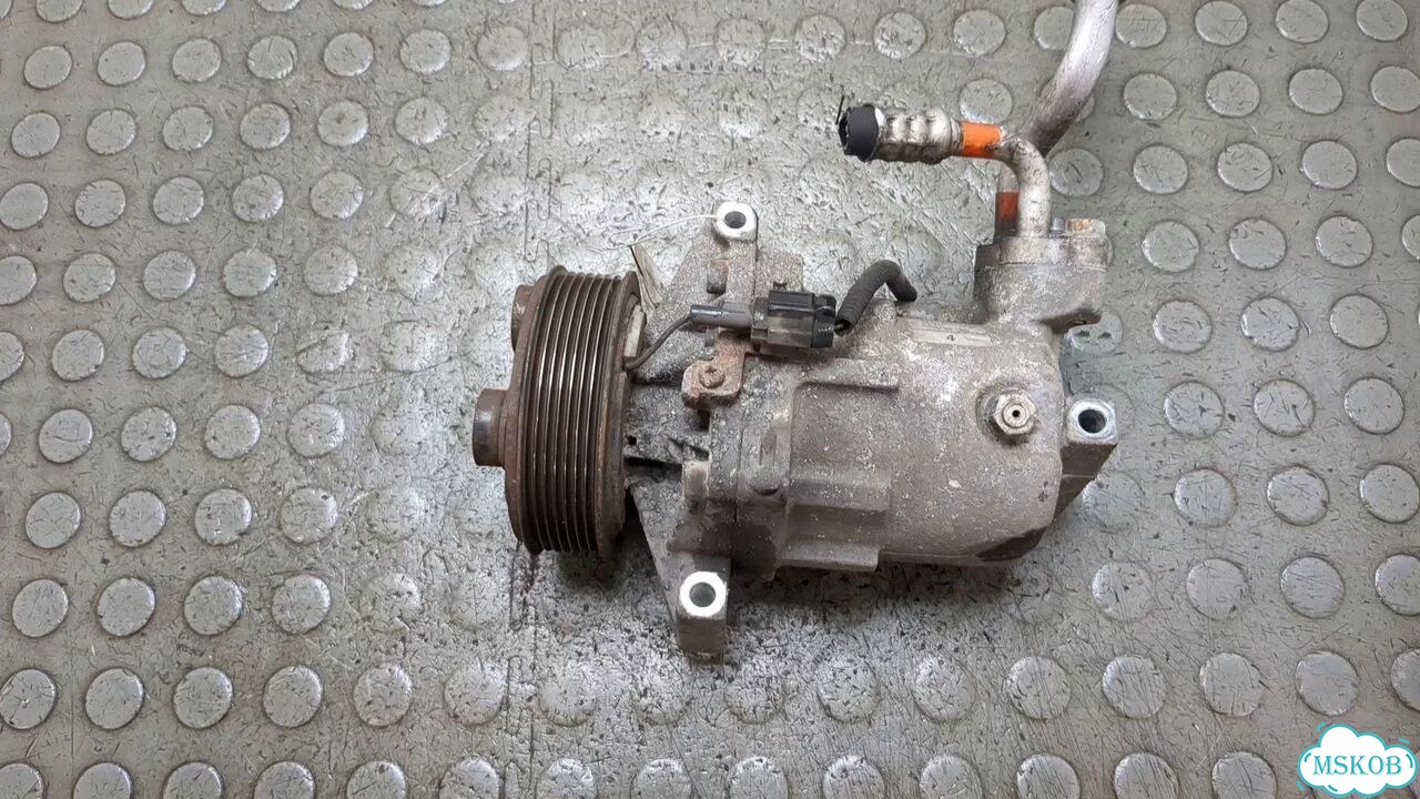 Компрессор кондиционера Nissan Note E11 фото 1