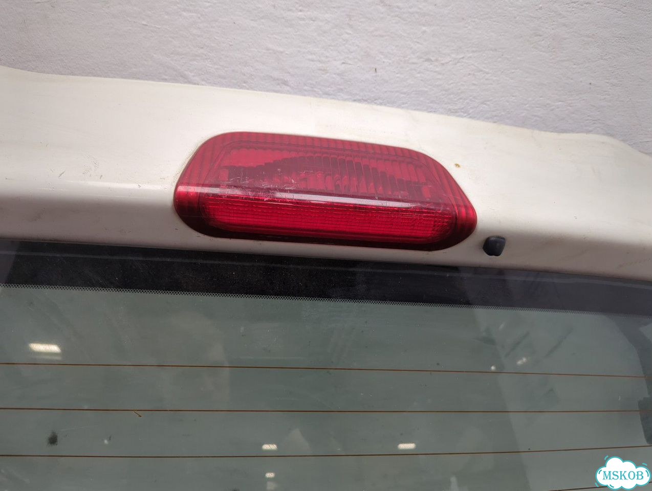 Крышка багажника Nissan Juke фото 5
