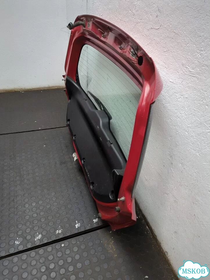 Крышка багажника Suzuki Swift фото 10