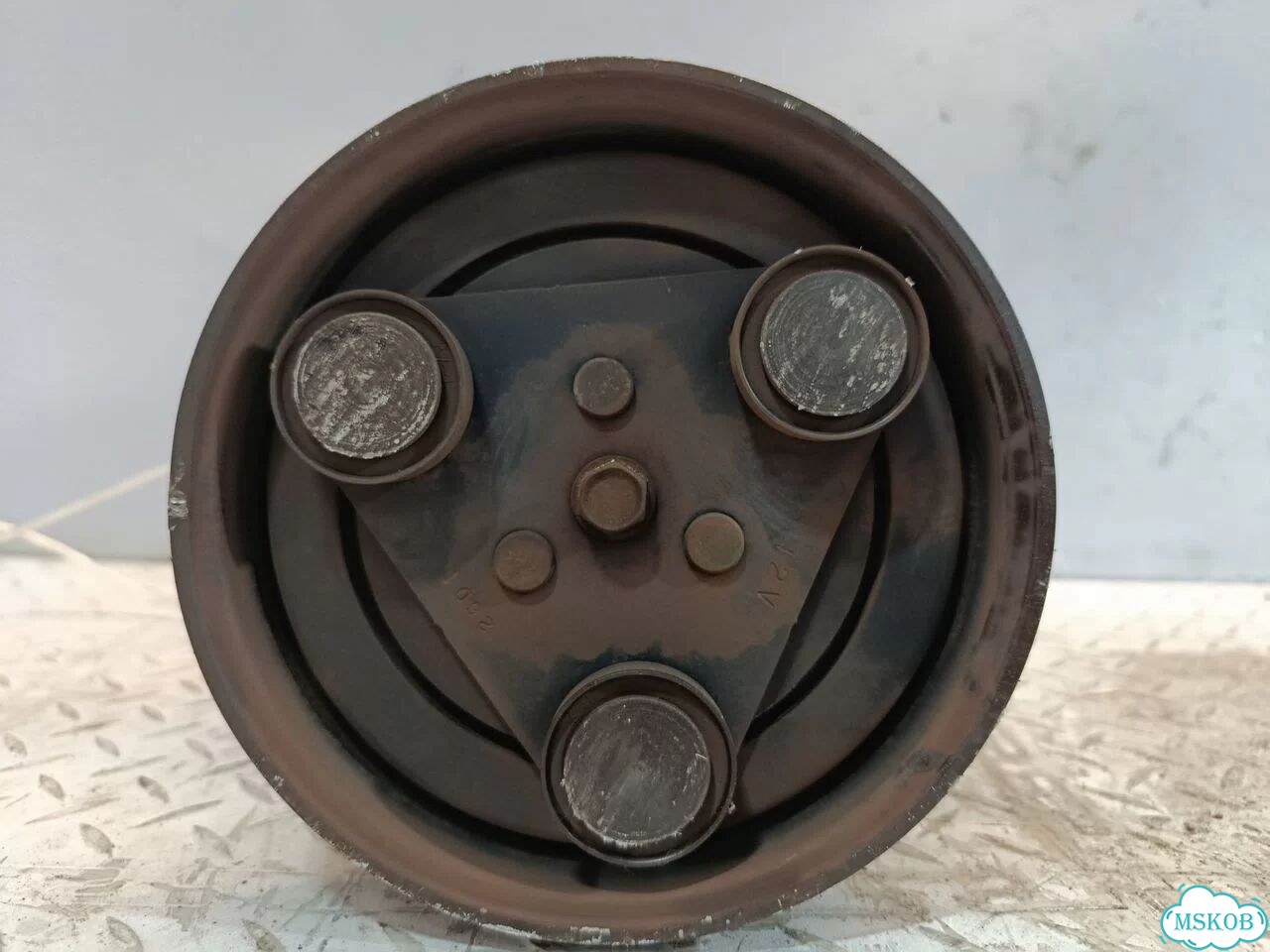 Компрессор кондиционера mazda C10061450 FA1027Z фото 3
