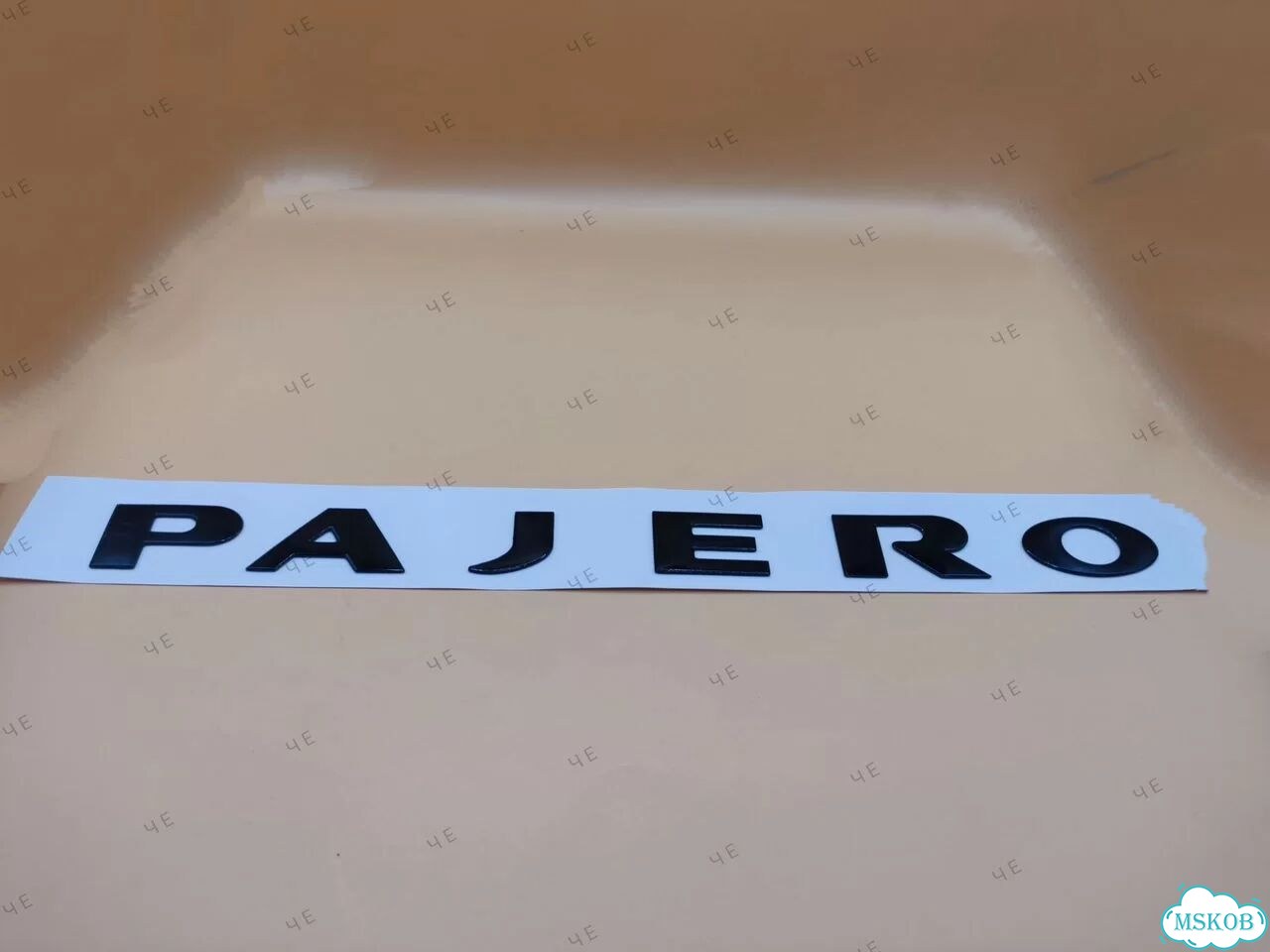 Логотип Шильдик Pajero чёрн на крышку запаски фото 2