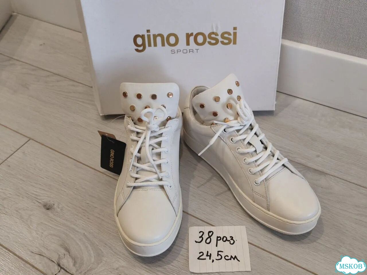 Кроссовки женские, новые Нат.кожа 38.Gino rossi фото 1