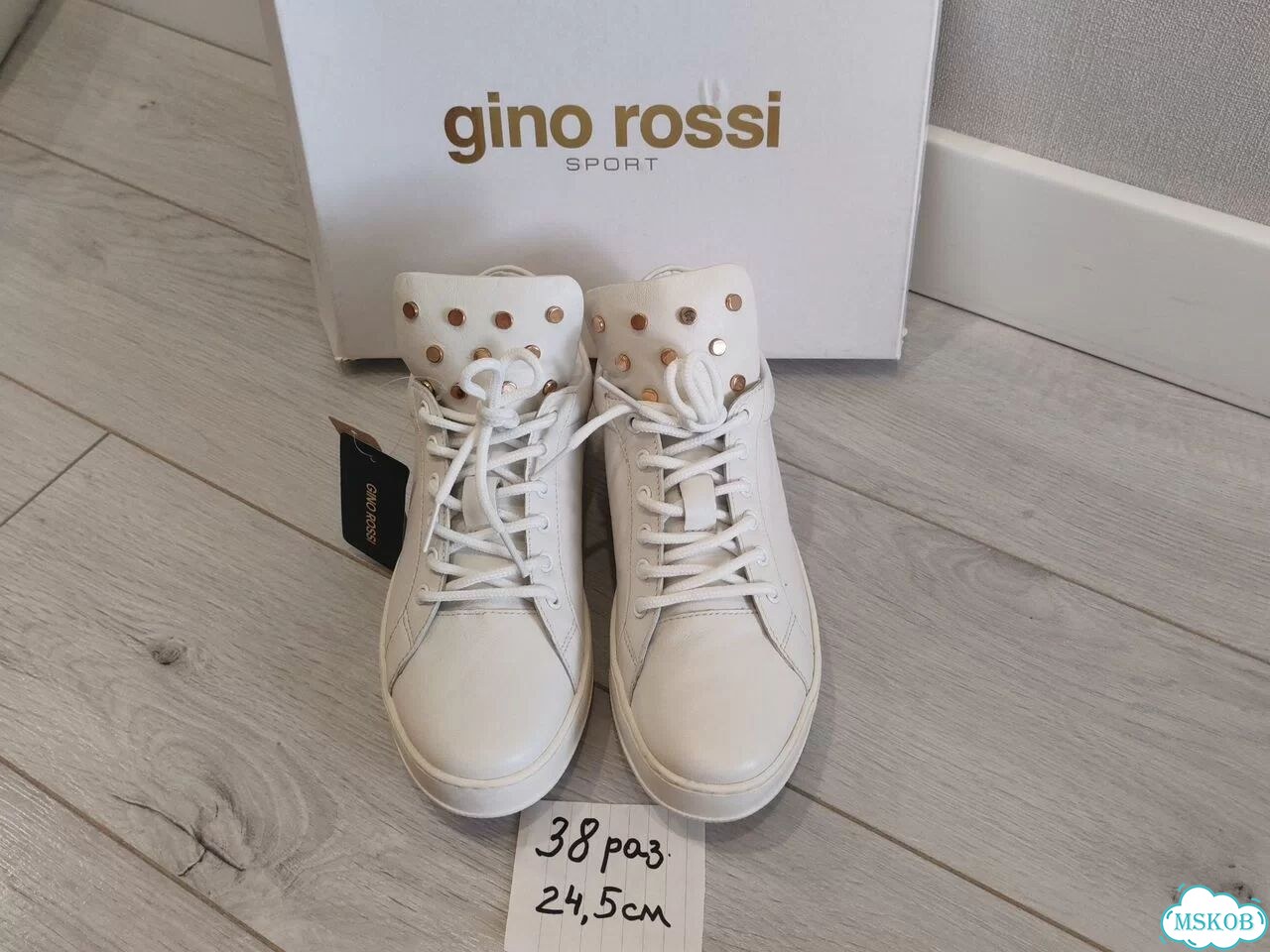 Кроссовки женские, новые Нат.кожа 38.Gino rossi фото 2