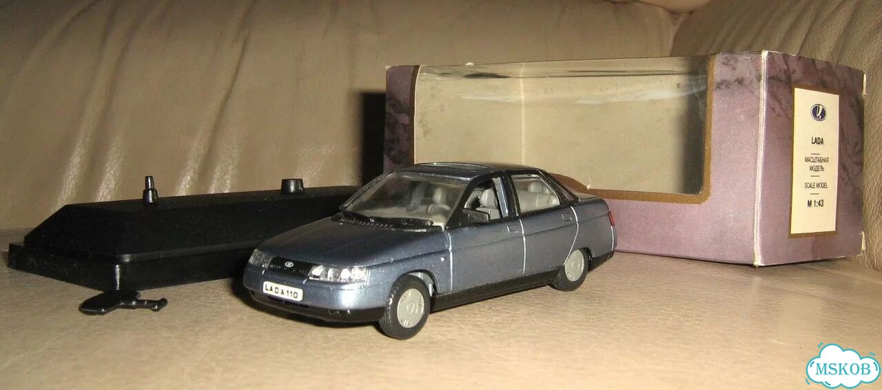 Модель ваз-2110, россия 1:43 фото 1
