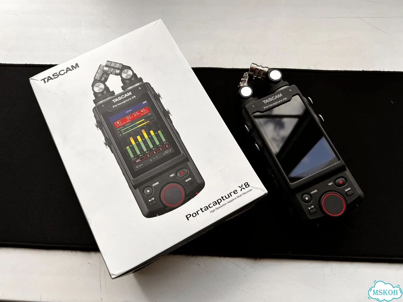 Аудиорекордер Tascam Portacapture X8 с чехлом фото 1