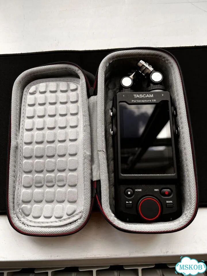 Аудиорекордер Tascam Portacapture X8 с чехлом фото 3
