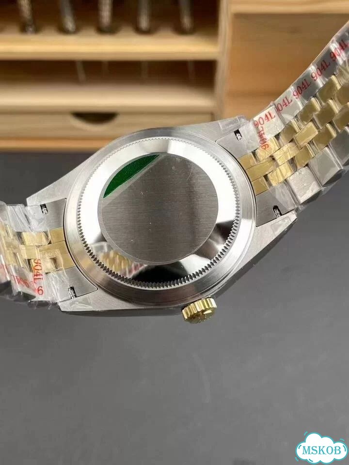 Часы Rolex Sky-Dweller 42мм новые фото 2