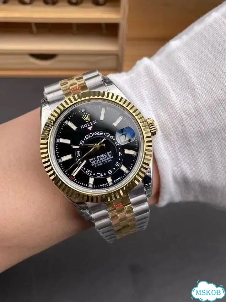 Часы Rolex Sky-Dweller 42мм новые фото 3