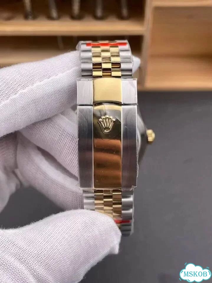 Часы Rolex Sky-Dweller 42мм новые фото 8