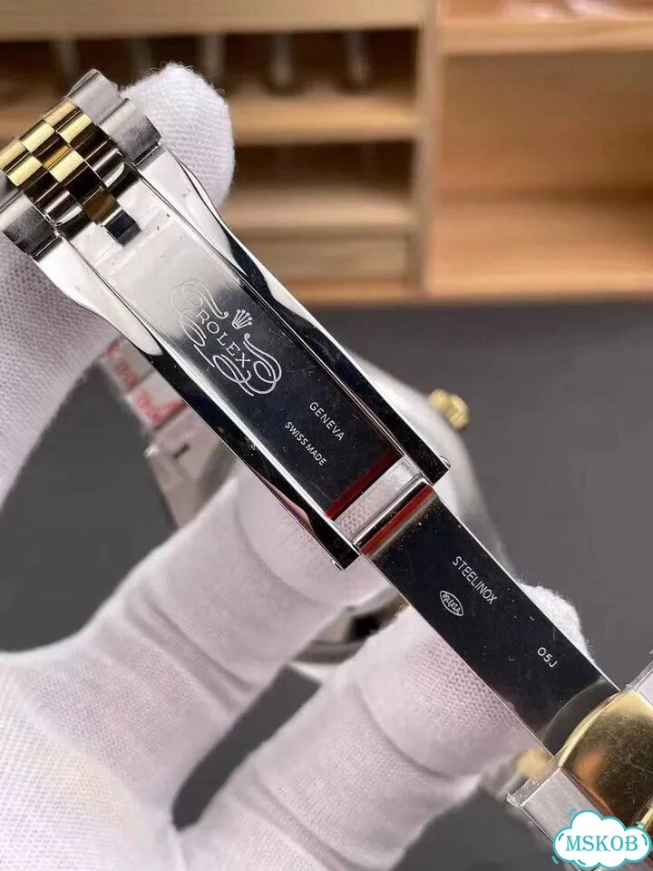 Часы Rolex Sky-Dweller 42мм новые фото 9