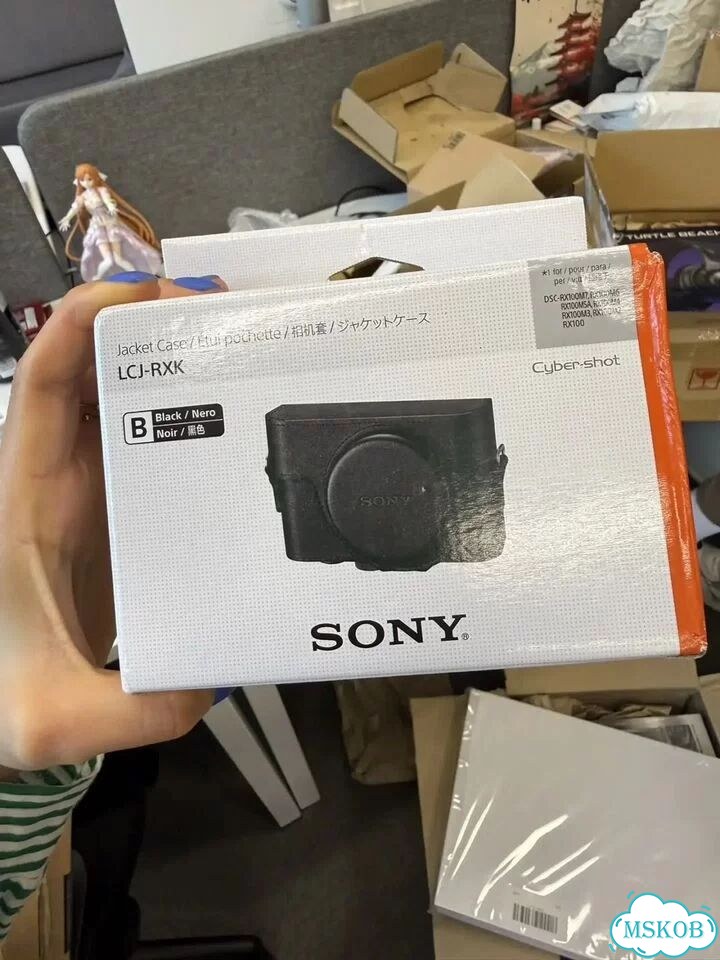 Чехол sony Jacket BC черный LCJ-RXK фото 1
