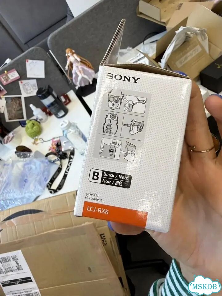 Чехол sony Jacket BC черный LCJ-RXK фото 5