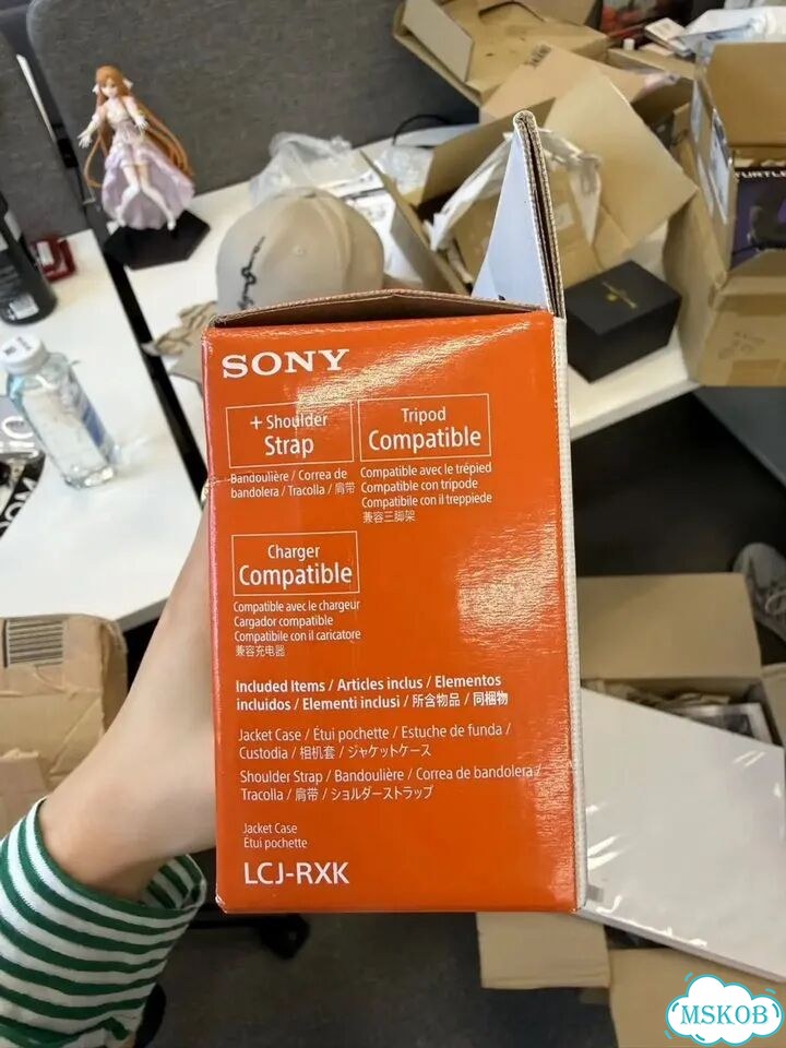Чехол sony Jacket BC черный LCJ-RXK фото 6