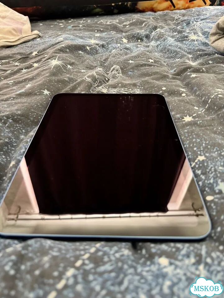 Apple iPad 11 2025 wi fi 128gb фото 3