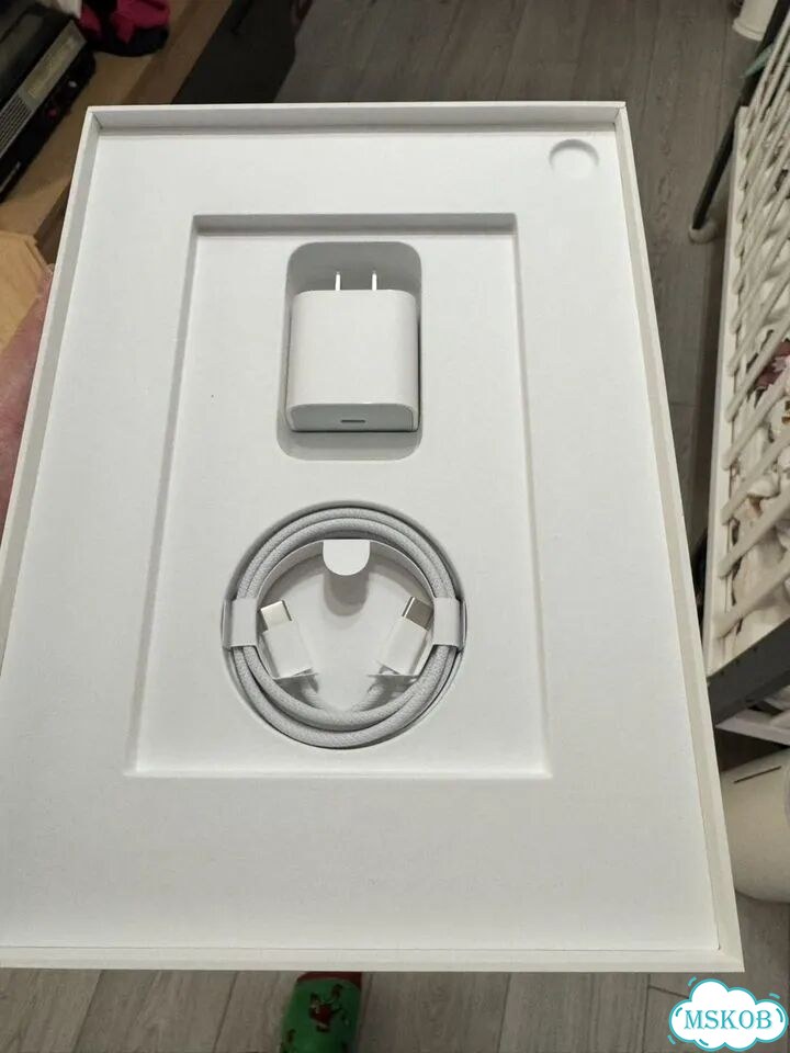 Apple iPad 11 2025 wi fi 128gb фото 4