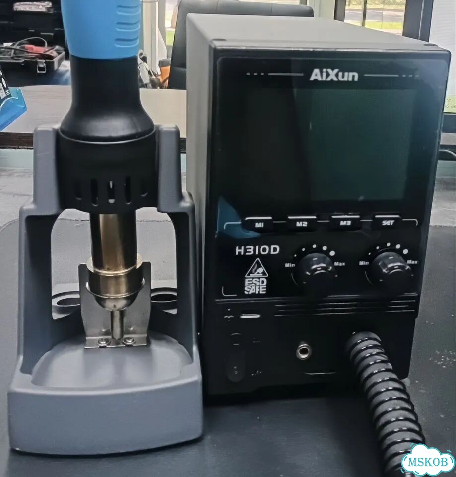 Паяльная станция Aixun H310D фото 1