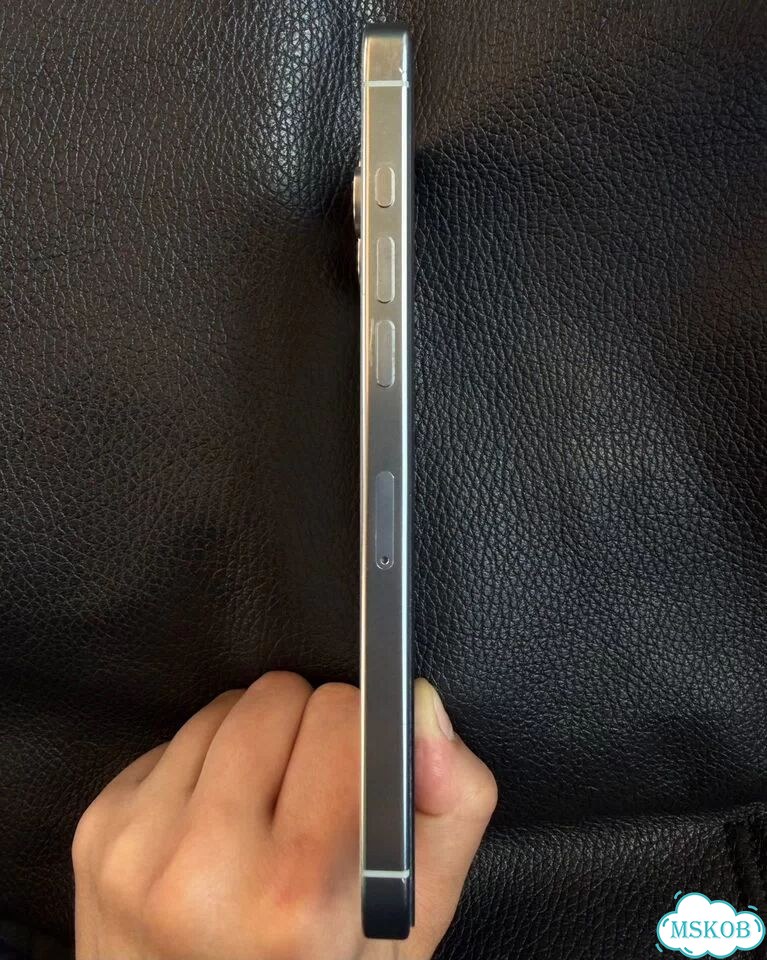 iPhone 16 Pro Max, 256 ГБ, SIM + eSIM фото 2