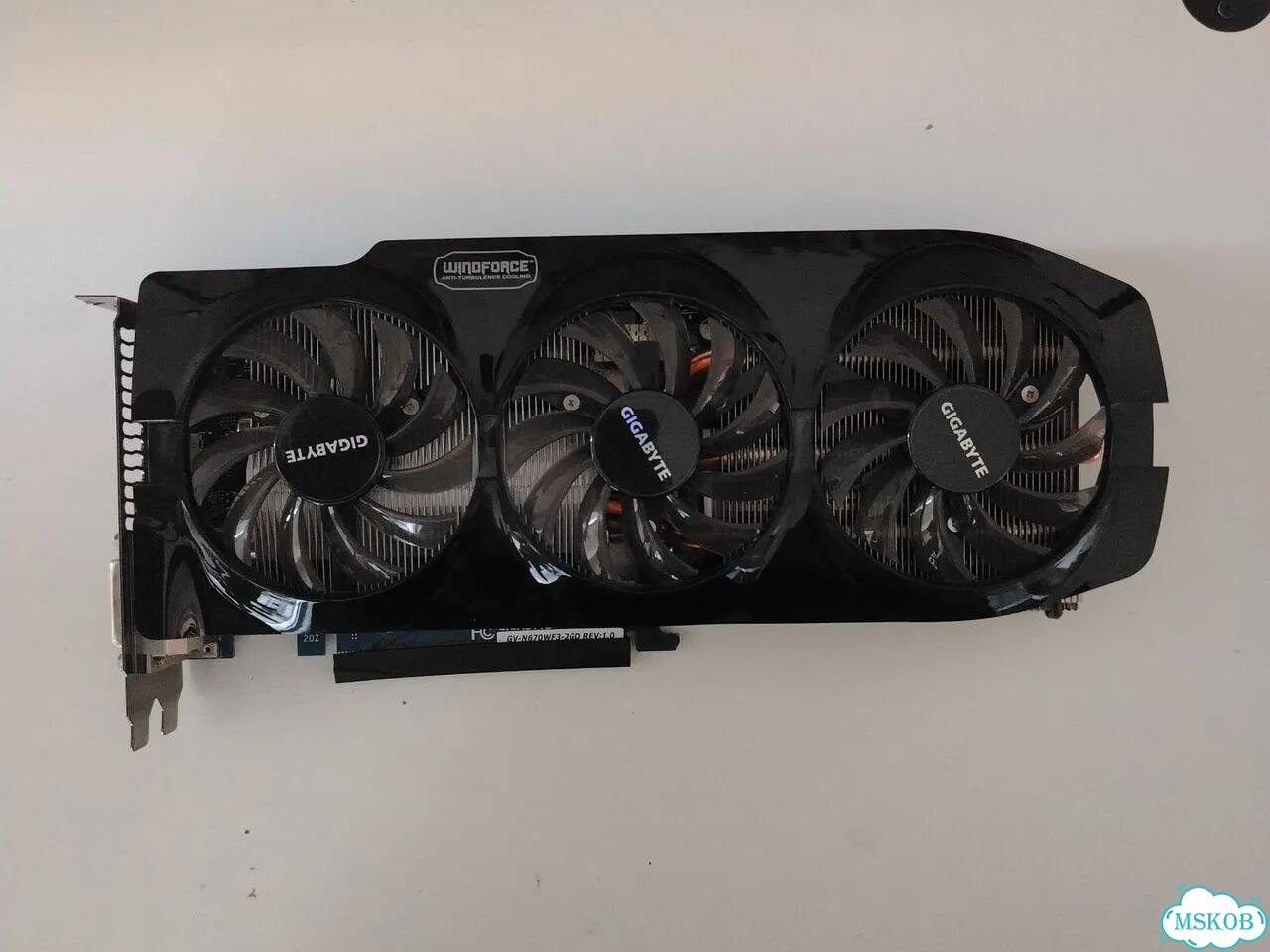 Видеокарта gtx 670 2gb 28 nm GV-N670WF3-2GD фото 2