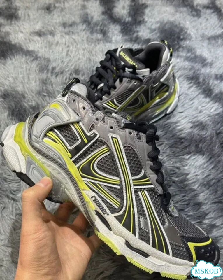 Balenciaga Runner 2.0 фото 2