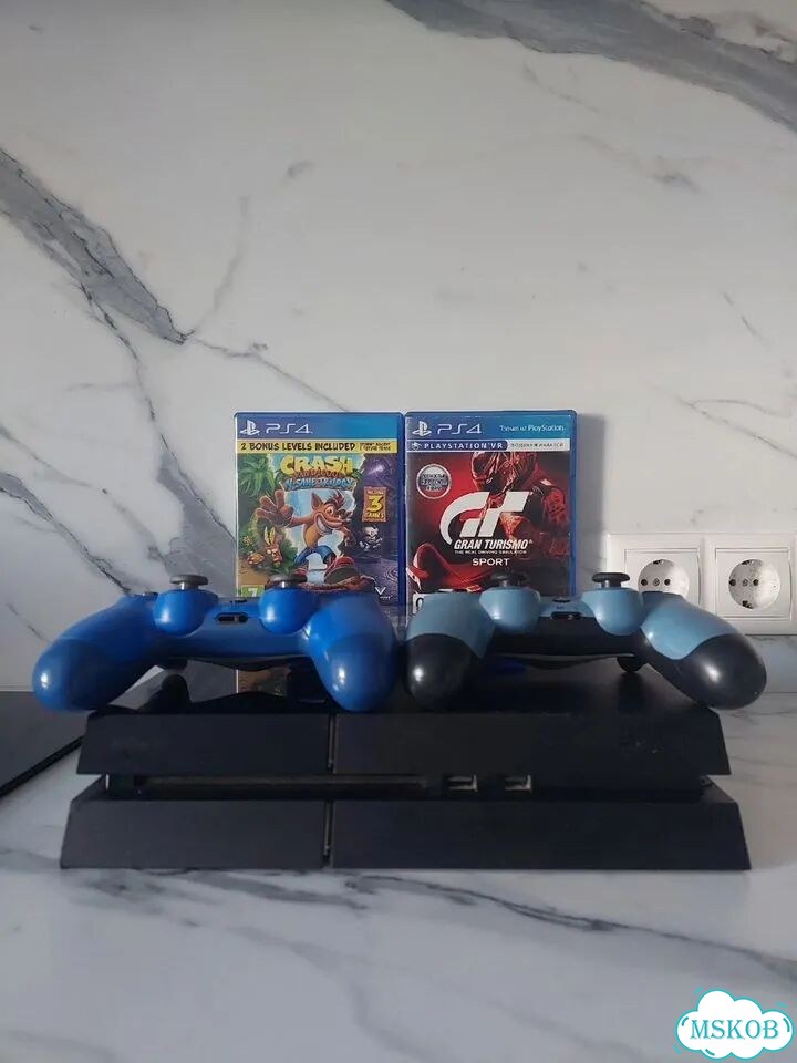 Игровая приставка ps4 фото 1