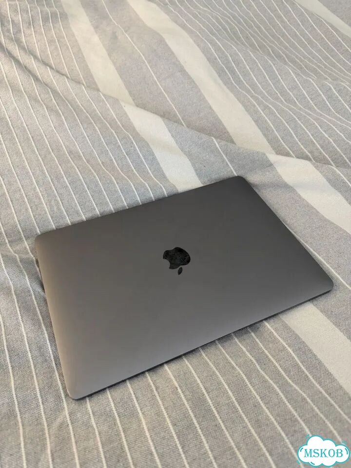 Macbook air 2020 фото 1